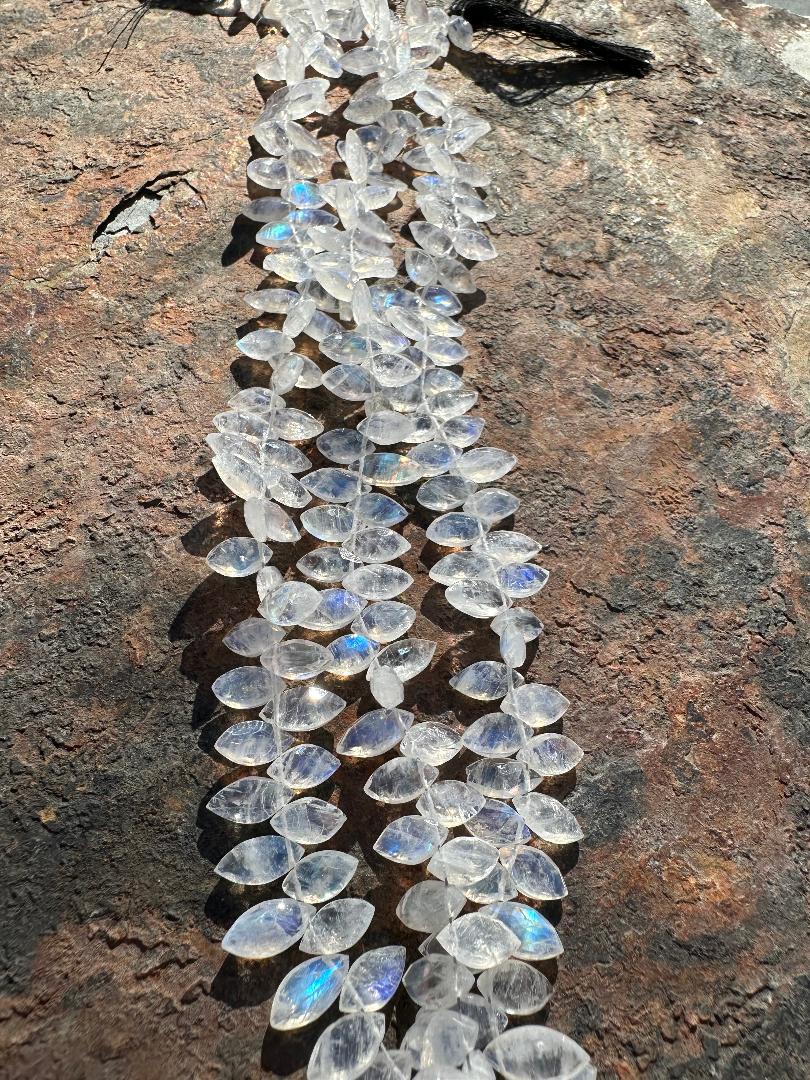 9X5 mm Rainbow Moonstone Faceted Marquise