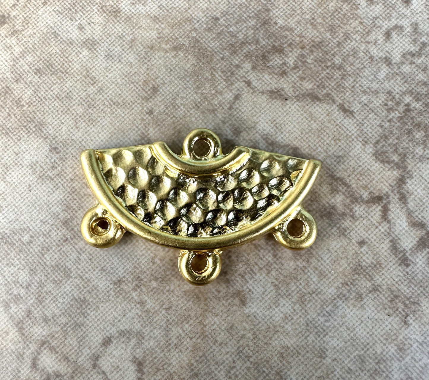 3 to 1 Gold Zinc Alloy Connector