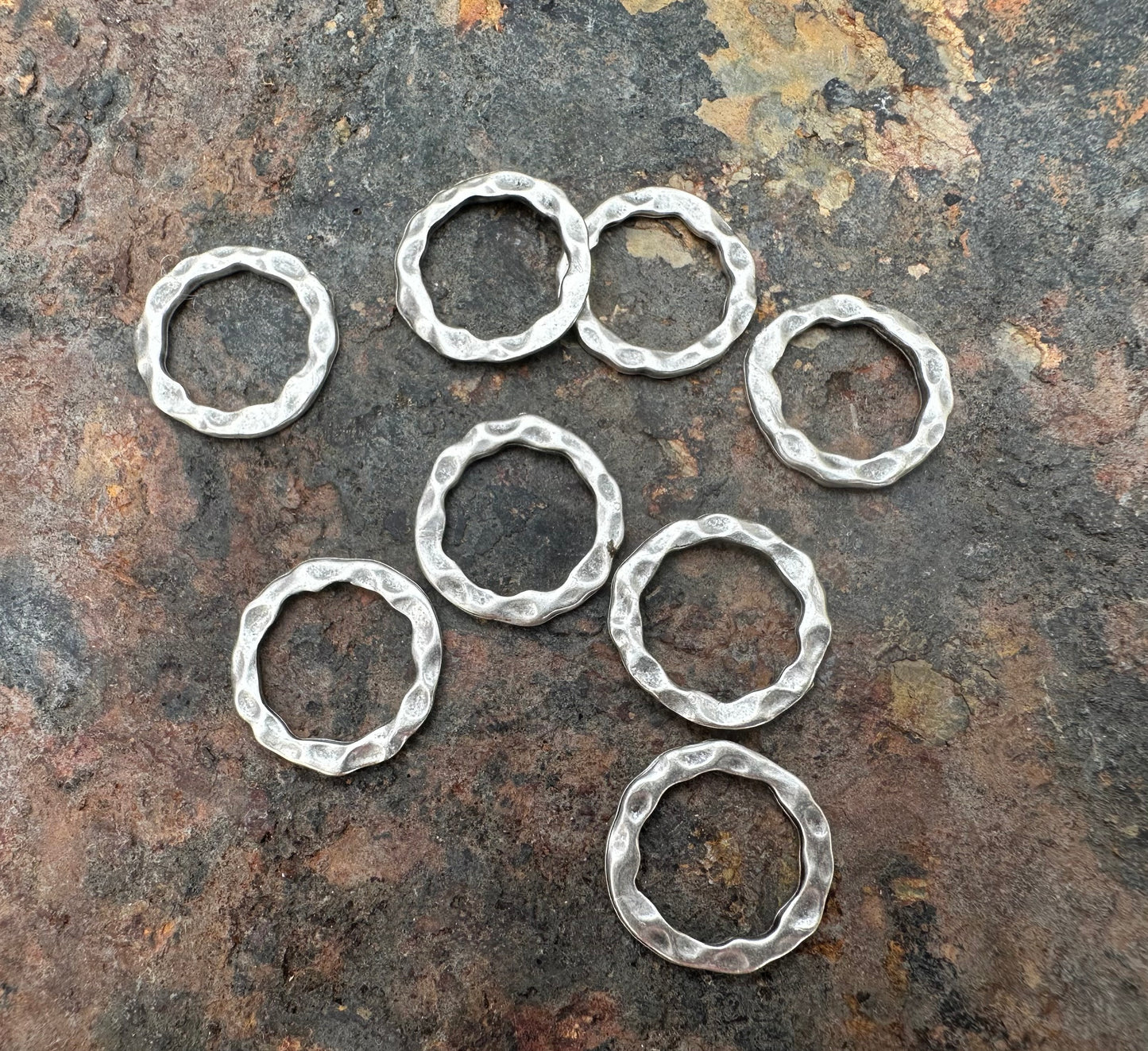 Charm G20623