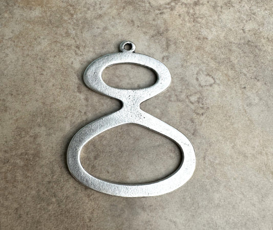 Eight Shaped Charm